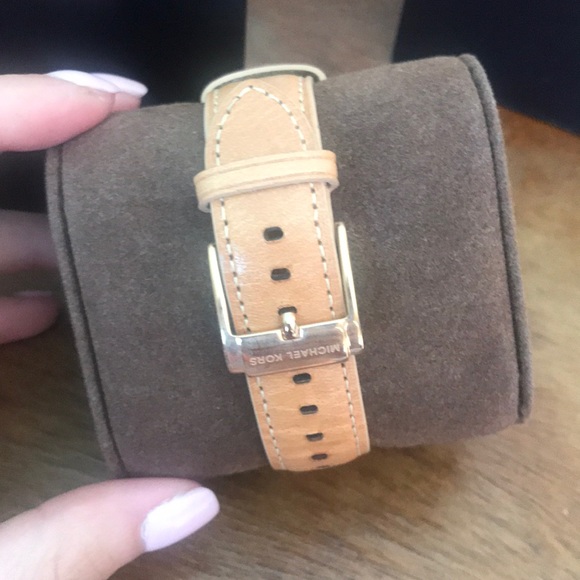 Michael Kors Watch - Picture 3 of 3